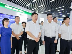 國家知識產權局黨組成員、副局長胡文輝一行調研正泰